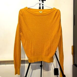 Yellow sweater